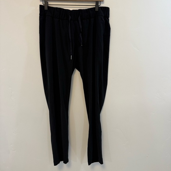 LULULEMON Black Drawstring on the fly Pants - Picture 9 of 12